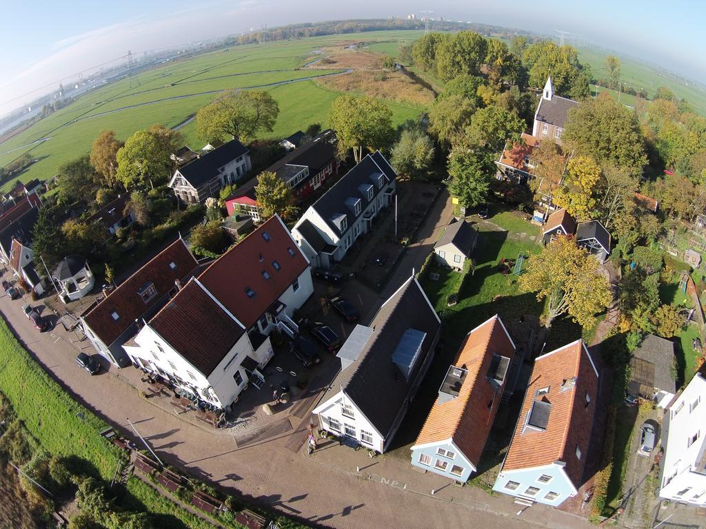 Amsterdam Village Hotel Экстерьер фото