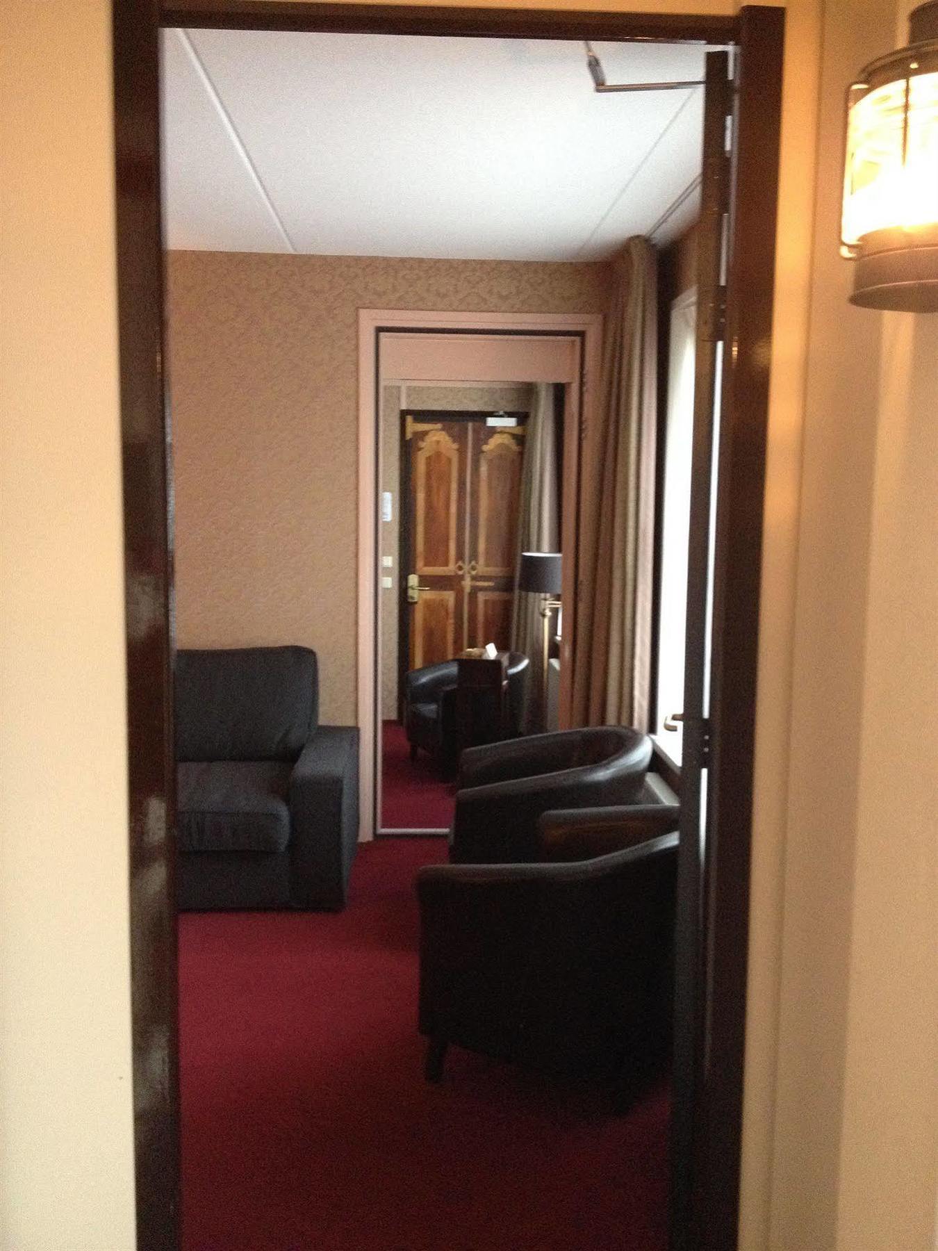 Amsterdam Village Hotel Экстерьер фото