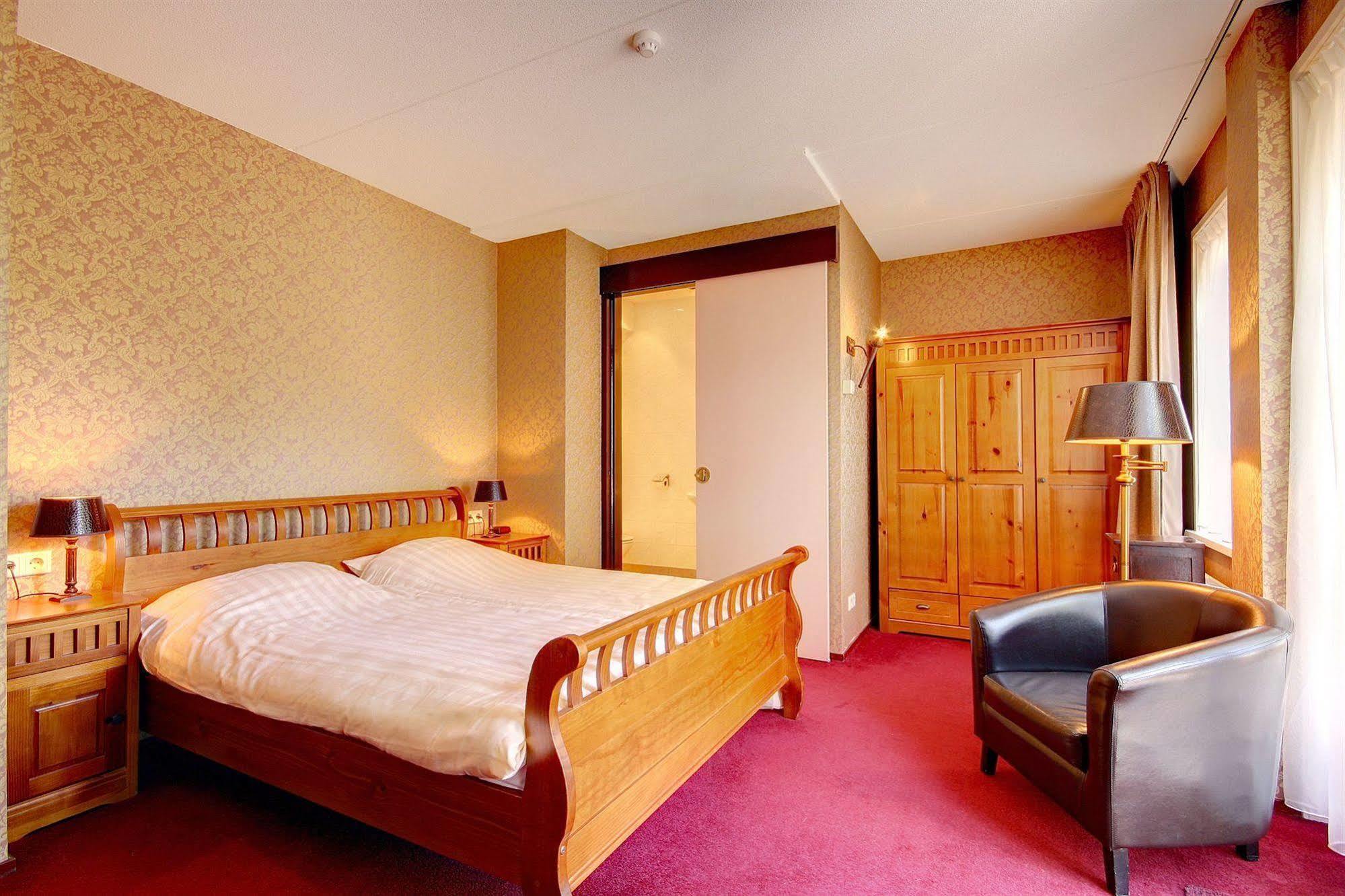 Amsterdam Village Hotel Экстерьер фото